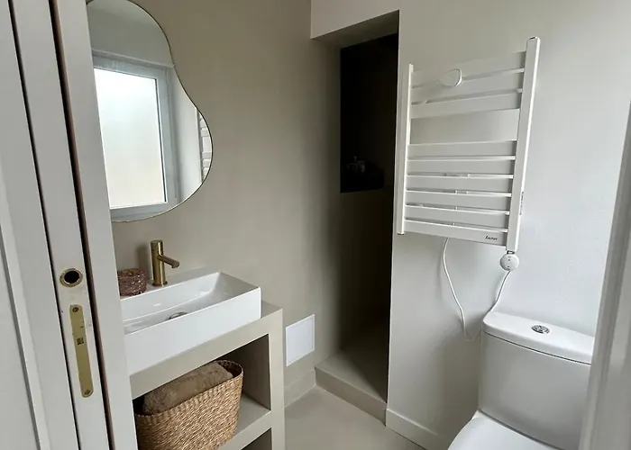 Beautiful With Balcony, Center * Digione