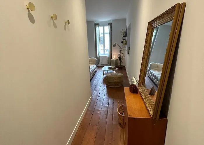 Beautiful With Balcony, Center Appartamento Digione